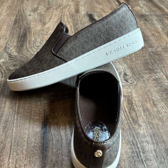 MICHAEL Michael Kors Keaton Logo Slip on Sneakers Women's Size 8 1/2 - Picture 2 of 12